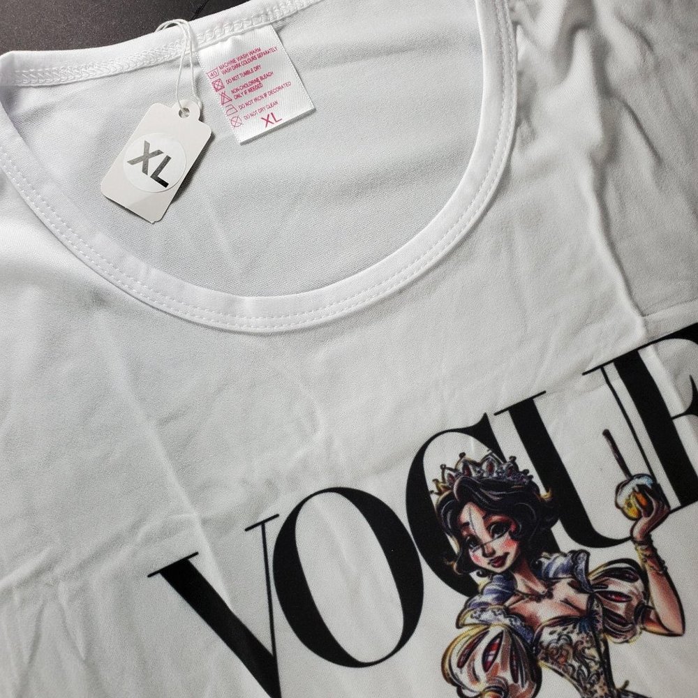 Vogue Disney Snow White Queen Short Sleeve T-Shirt - Picture 6 of 14